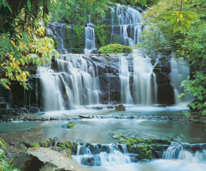 Digital wallpaper Pura Kaunui Falls