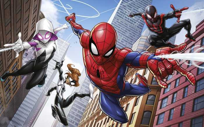 Standard Non-woven Marvel Spider-Man Swinging Crew