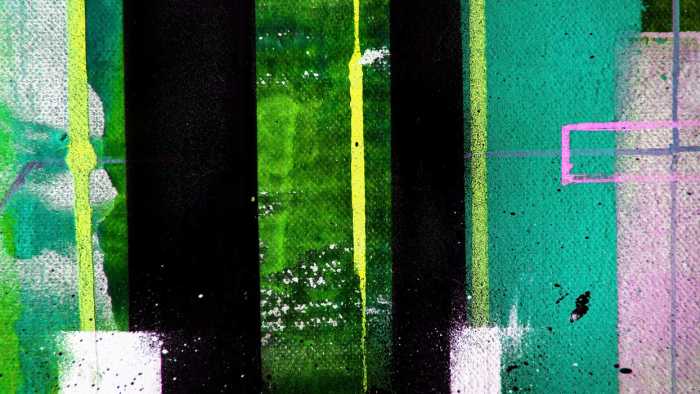 Premium Non-Woven Traces Drizzling black-mint