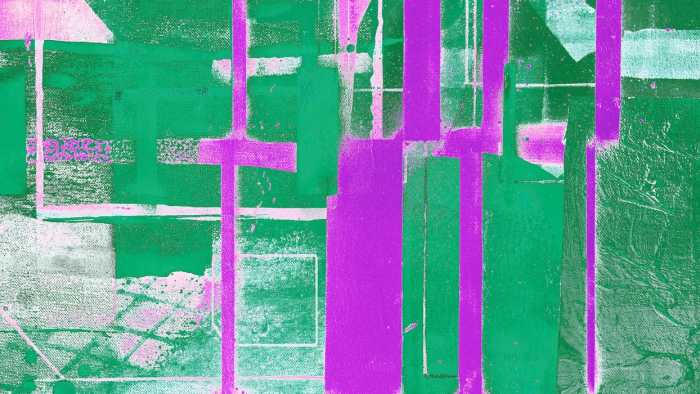 Premium Non-Woven Cuboids Linedup green-violett