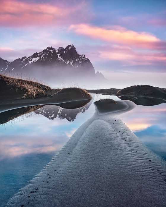 Premium Non-Woven Glowing Vestrahorn