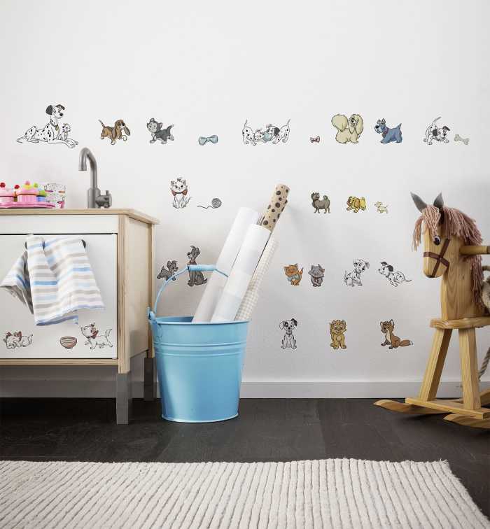 Wall tattoo Disney Cats and Dogs