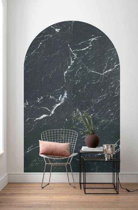 Self-adhesive photo mural on non-woven Archway