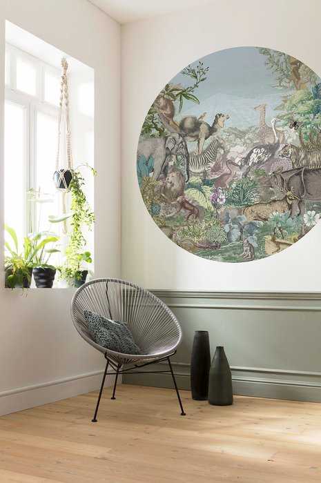 Non-woven adhesive round mural Animal Kingdom