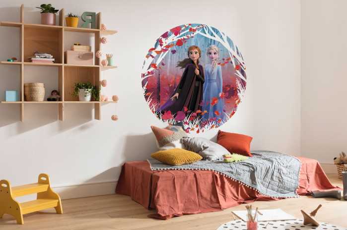 Non-woven adhesive round mural Frozen 2 Winter is coming