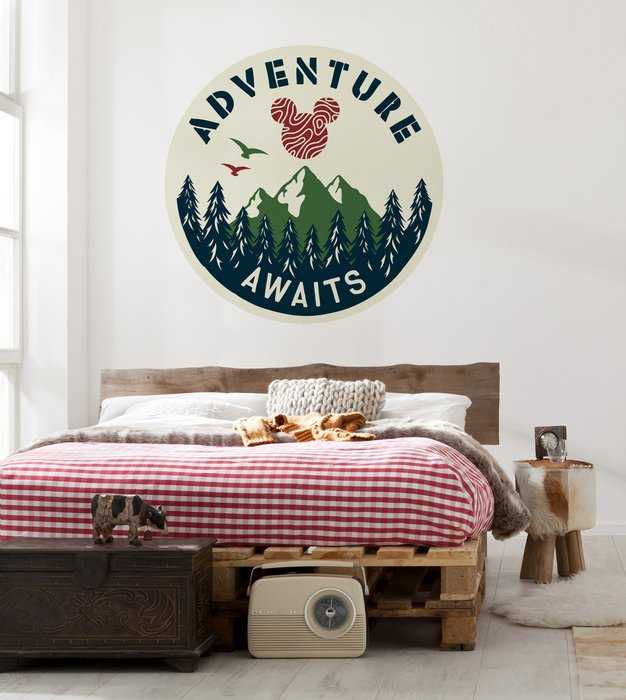 Non-woven adhesive round mural Mickey Adventure