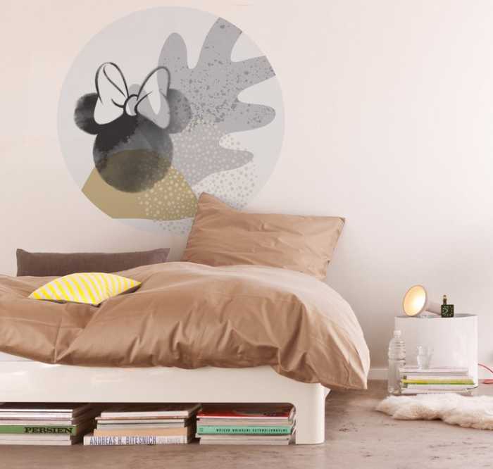 Non-woven adhesive round mural Minnie Loop Art