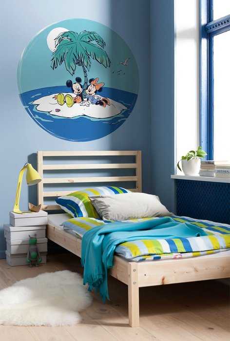 Non-woven adhesive round mural Mickey and Minnie Remote Island