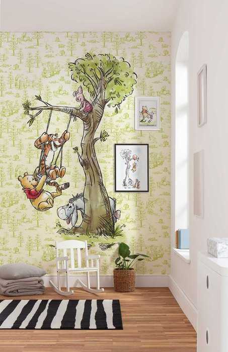 Standard Non-woven Winnie the Pooh in the Wood