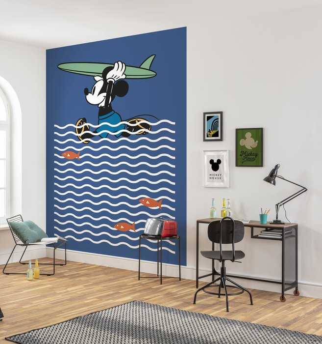 Standard Non-woven Mickey gone Surfin'