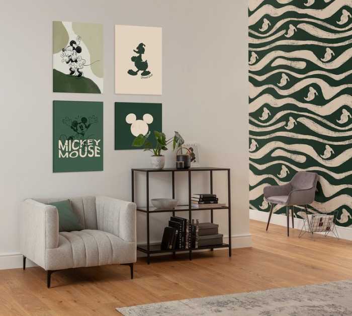 Standard Non-woven Disney Donald Duck Green Waves