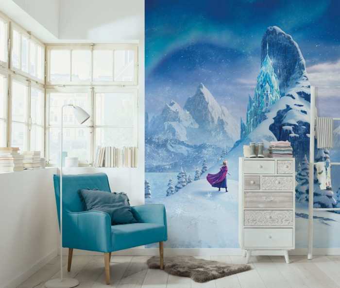 Standard Non-woven Disney Frozen Ice Castle