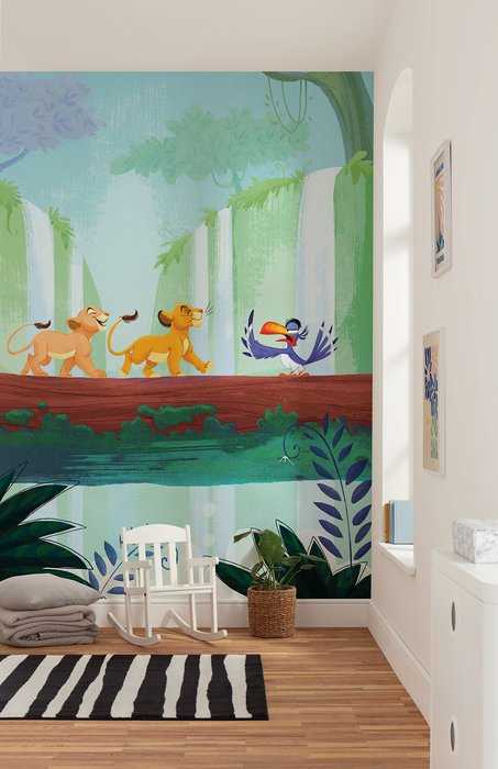 Standard Non-woven Disney The Lion King Classic Waterfall