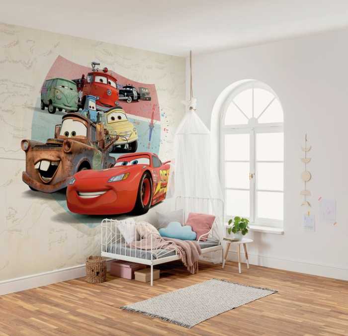 Standard Non-woven Disney and Pixar Cars Open Road