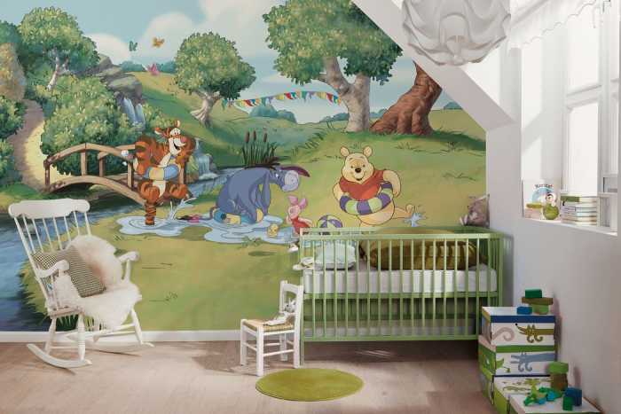 Standard Non-woven Disney Winnie the Pooh Friendship and Fun