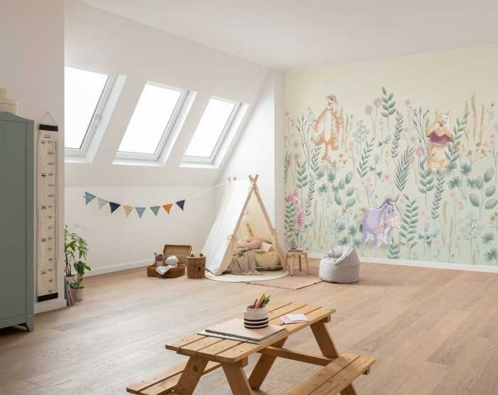 Standard Non-woven Winnie the Pooh - Hide and Seek