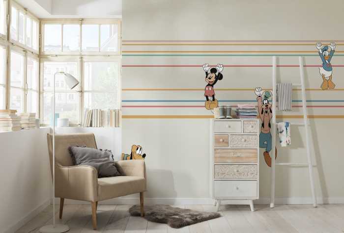 Digital wallpaper Mickey Hanging with Friends