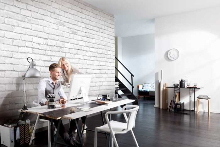 Non-woven Brick Wall