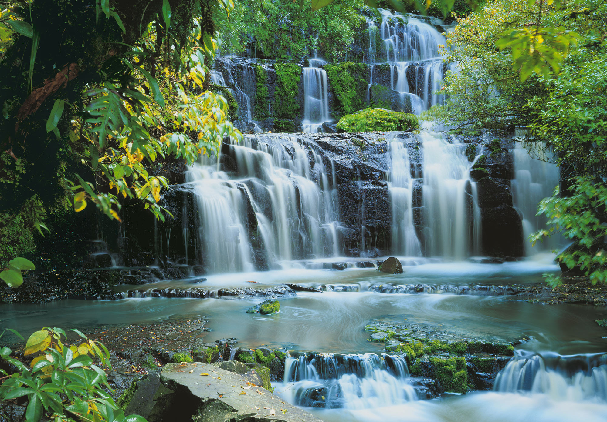 Pura Kaunui Falls