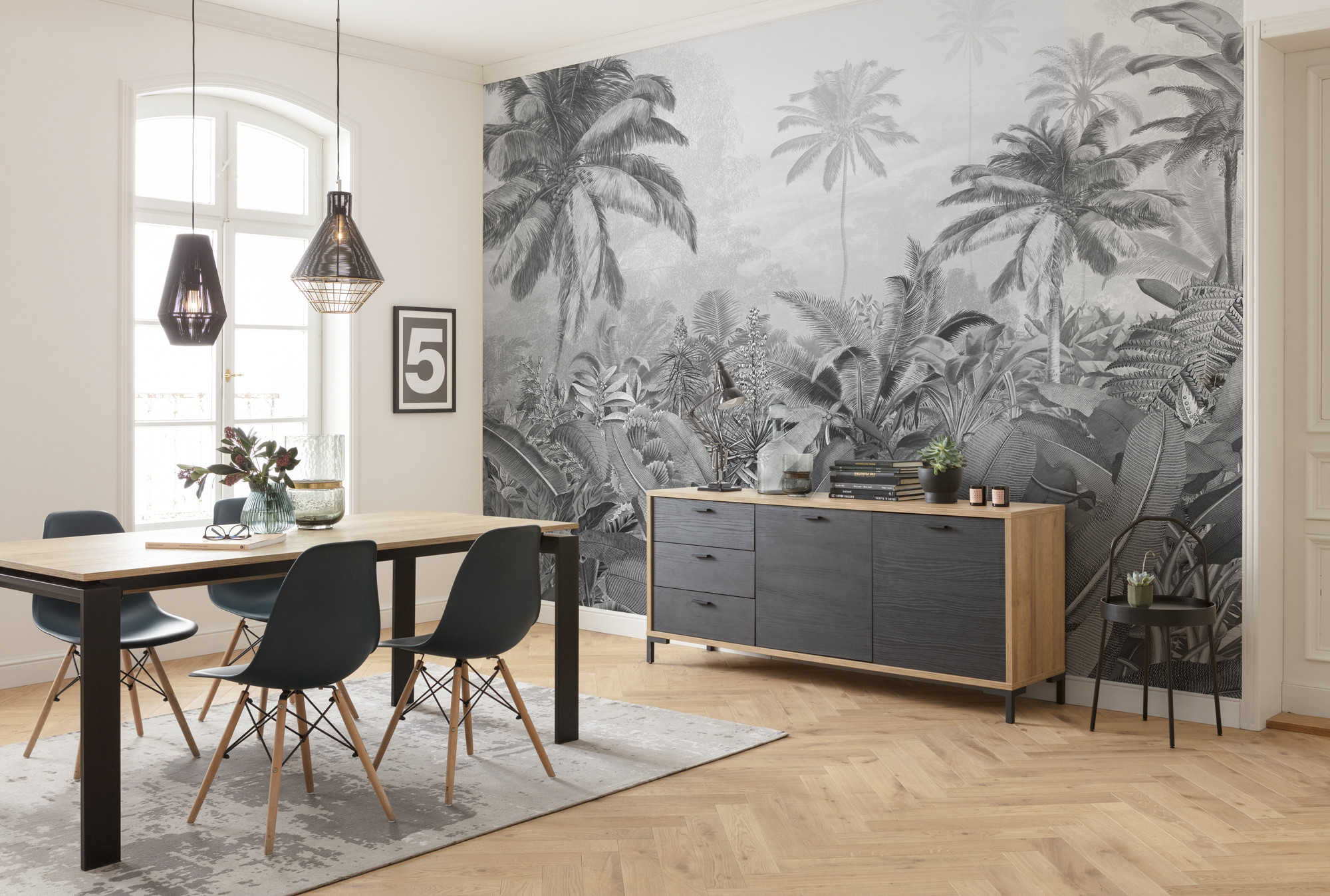 Amazonia Black and White