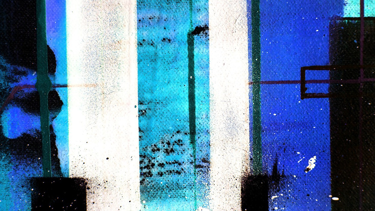 Traces Drizzling blue